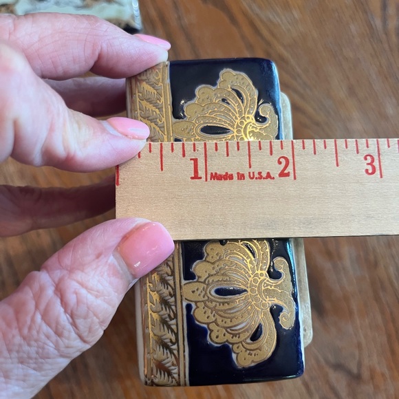 Decorating Box - Picture 4 of 11